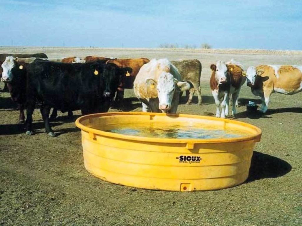 Round Poly Stock Tanks - Sioux Steel