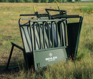 Calf Table with Headgate