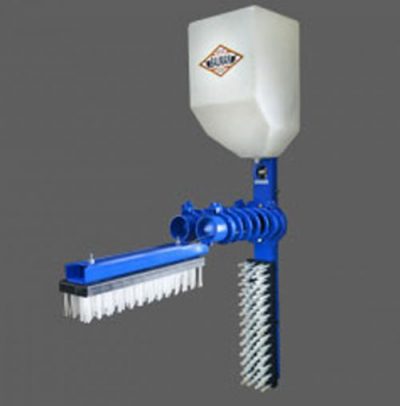 Cattle Oiler - Plastic Tank - 2 springs